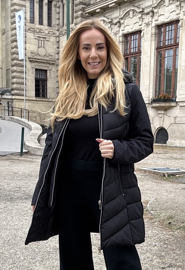 Sesil kabát fekete – Női télikabát dupla cipzárral és kivehető belső résszel – Innova Fashion
